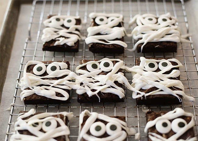 Halloween Mummy Brownie